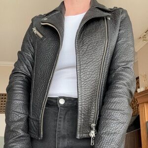 Mackage Leather Biker Style Jacket Classic and Cool Fall Style Like New size xs